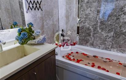 BEYOĞLU CİHANGİRDE DENİZ MANZARALI SATILIK OTEL