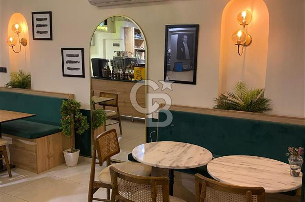 Karşıyaka Merkezde, Çarşı, İzbana Yürüme Mesafesinde Devren Kafe