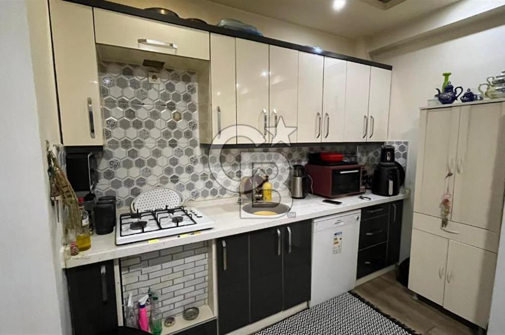 Bayraklı Çay Mahallesi Satılık 2+1 80m2 Daire