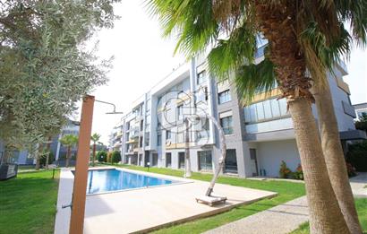 Görece Oliva Sitesinde Havuz ve Orman Manz. 3+1 Satılık Daire