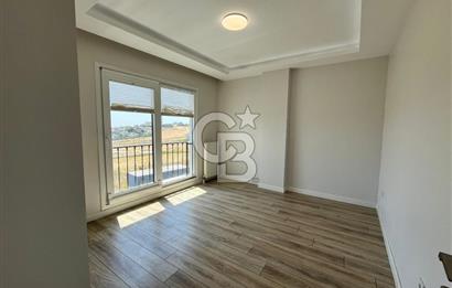 BÜYÜKÇEKMECE'DE 417M² ARSA İÇİNDE DENİZ MANZARALI MÜSTAKİL VİLLA