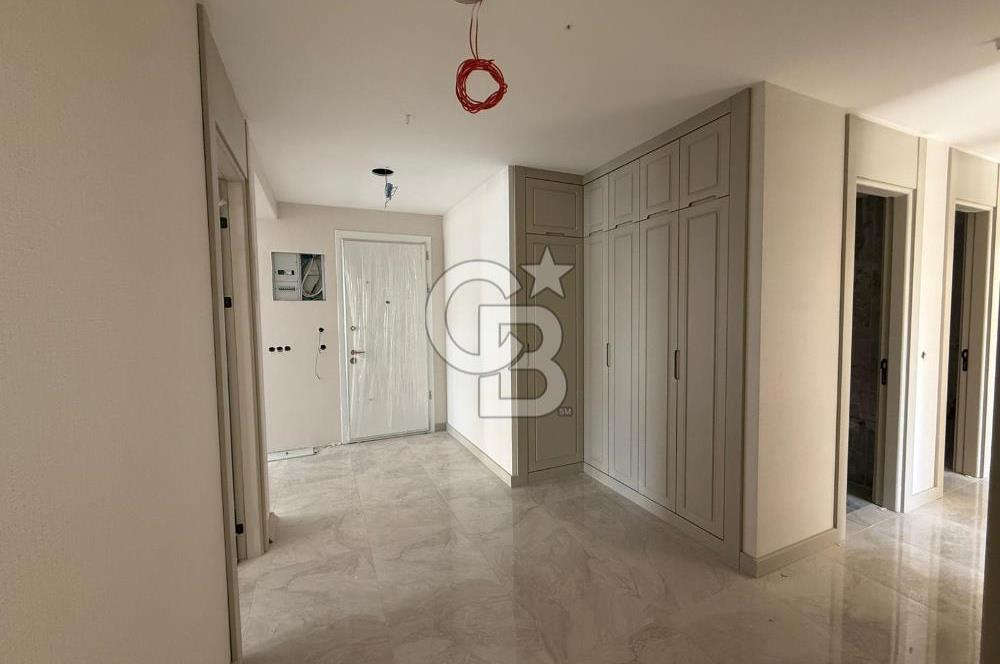 OVACIK MERKEZDE BULVAR YANI GÜNEY CEPHE ACİL SATILIK 4+1