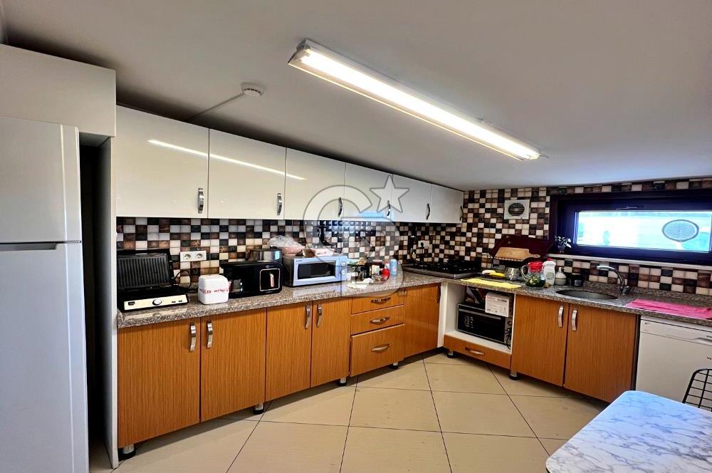 E-5 ÜZERİNDE, TÜYAP KARŞISI, 4 KATLI TAM MÜSTAKİL TİCARİ VİLLA