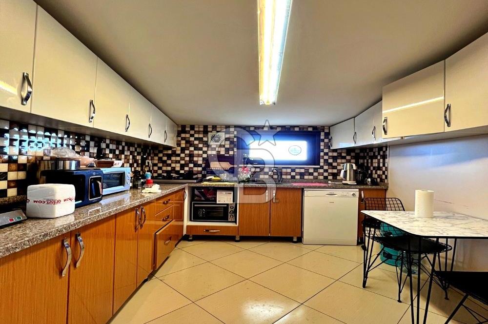 E-5 ÜZERİNDE, TÜYAP KARŞISI, 4 KATLI TAM MÜSTAKİL TİCARİ VİLLA