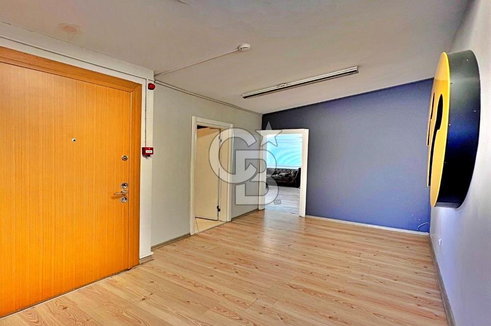 E-5 ÜZERİNDE, TÜYAP KARŞISI, 4 KATLI TAM MÜSTAKİL TİCARİ VİLLA