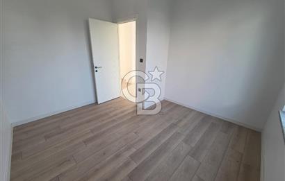 BAŞİSKELE YEŞİLYURT MÜSTAKİL BAHÇELİ SATILIK 4+1 VİLLA