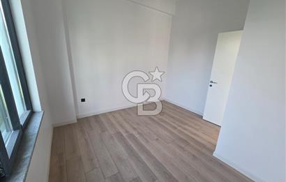 BAŞİSKELE YEŞİLYURT MÜSTAKİL BAHÇELİ SATILIK 4+1 VİLLA
