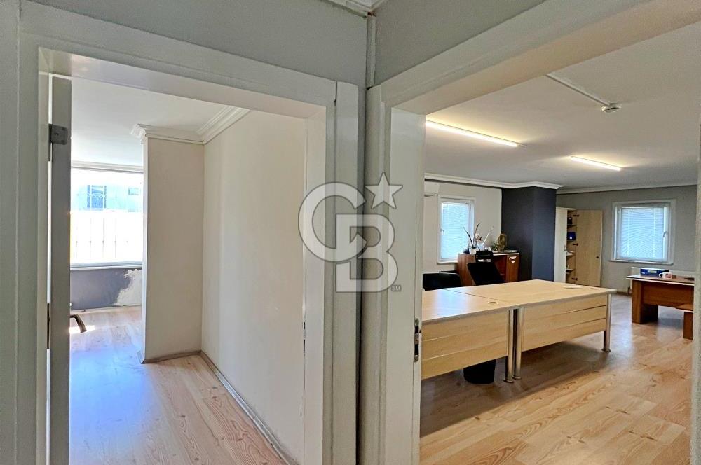 E-5 ÜZERİNDE, TÜYAP KARŞISI, 4 KATLI TAM MÜSTAKİL TİCARİ VİLLA