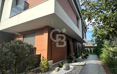 BEYLİKDÜZÜNDE DENİZ MANZARALI MÜSTAKİL HAVUZLU 5+2 SIFIR VİLLA