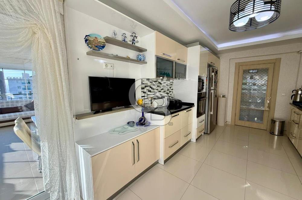 PAMUKLARDA CADDE ÜZERİ GÜNEY CEPHE MANZARALI LÜX YAPILI 3+1...