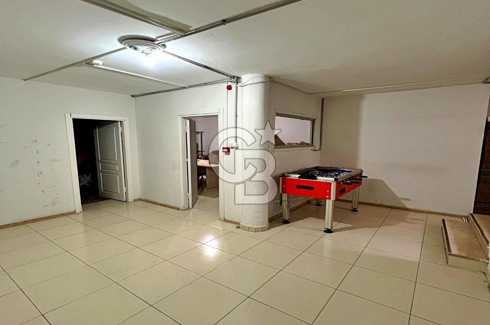 E-5 ÜZERİNDE, TÜYAP KARŞISI, 4 KATLI TAM MÜSTAKİL TİCARİ VİLLA