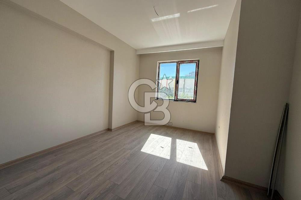 OVACIK MERKEZDE BULVAR YANI GÜNEY CEPHE ACİL SATILIK 4+1