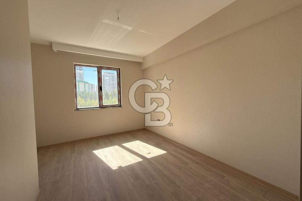 OVACIK MERKEZDE BULVAR YANI GÜNEY CEPHE ACİL SATILIK 4+1