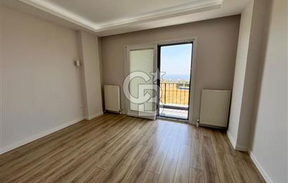 BÜYÜKÇEKMECE'DE 417M² ARSA İÇİNDE DENİZ MANZARALI MÜSTAKİL VİLLA