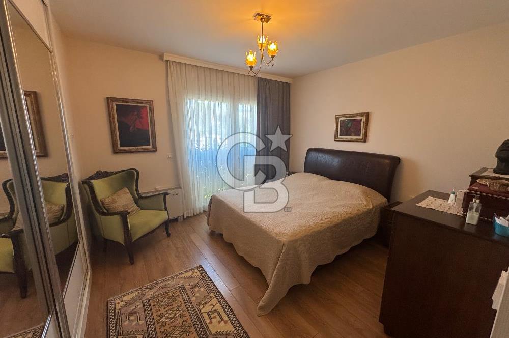 35. Sokak sitesi Satılık 3+1 Bahçeli Ev