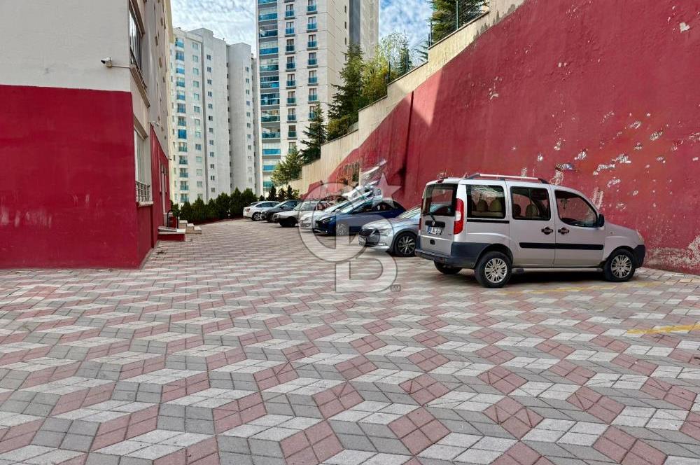 PAMUKLARDA CADDE ÜZERİ GÜNEY CEPHE MANZARALI LÜX YAPILI 3+1...