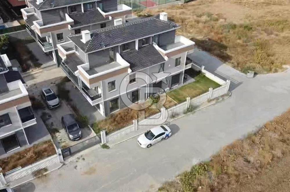 Barbaros Mahallesinde Kiralık 5+1 Lüks Villa