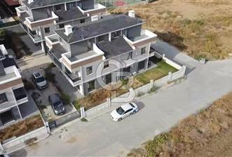 Barbaros Mahallesinde Kiralık 5+1 Lüks Villa