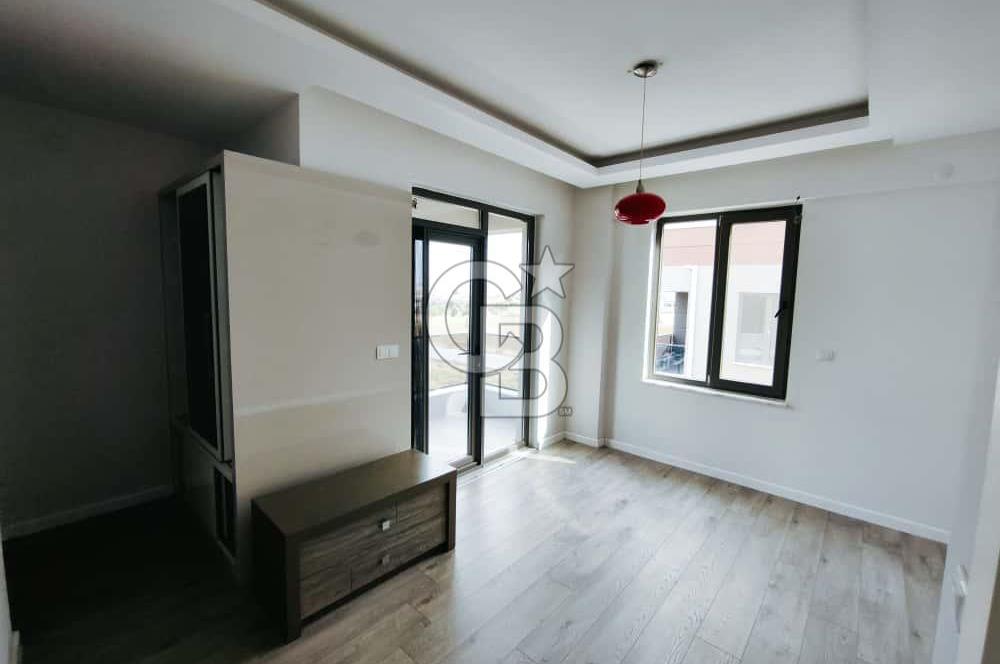 Barbaros Mahallesinde Kiralık 5+1 Lüks Villa