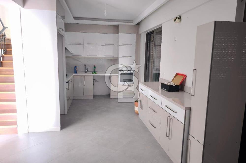 Barbaros Mahallesinde Kiralık 5+1 Lüks Villa