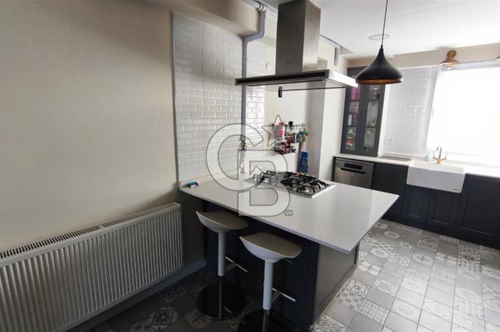 KARATAŞ'TA DENİZ MANZARALI,TADİLATLI, ÖZEL TASARIM, SATILIK 1+1 DAİRE