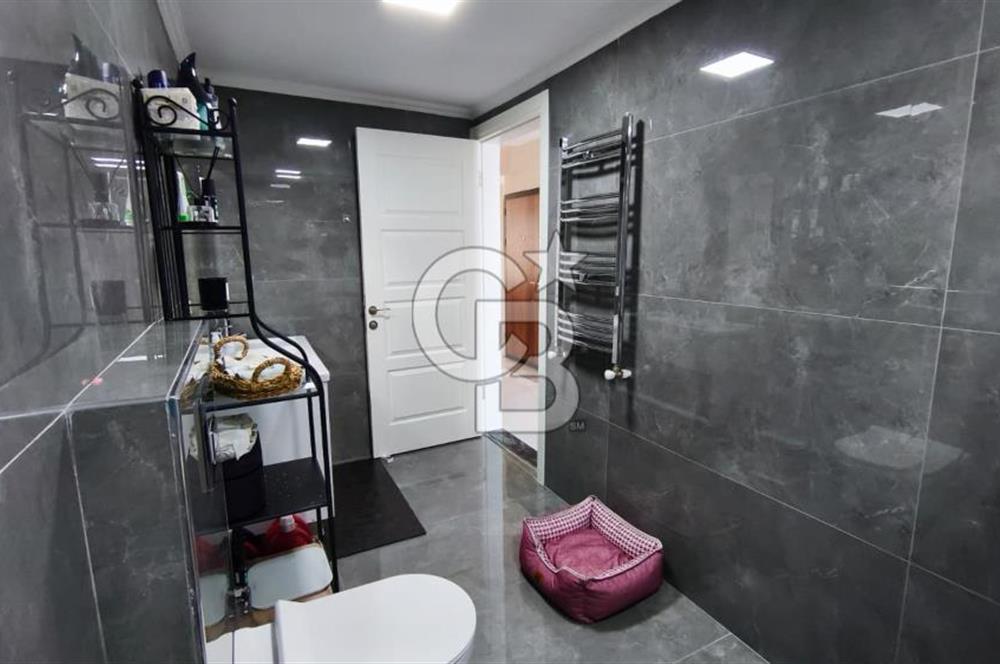 KARATAŞ'TA DENİZ MANZARALI,TADİLATLI, ÖZEL TASARIM, SATILIK 1+1 DAİRE