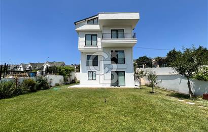 BÜYÜKÇEKMECE'DE 417M² ARSA İÇİNDE DENİZ MANZARALI MÜSTAKİL VİLLA