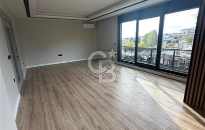BEYLİKDÜZÜNDE DENİZ MANZARALI MÜSTAKİL HAVUZLU 5+2 SIFIR VİLLA