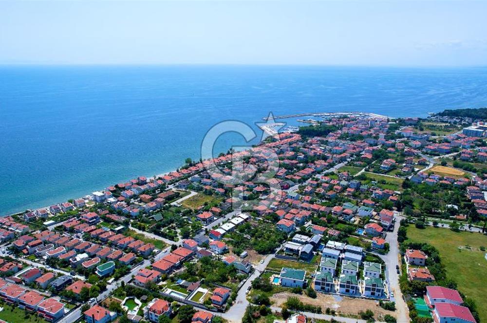 Büyükçekmece Güzelce' de Havuzlu Lüks Satılık Müstakil Villa