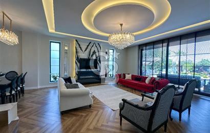 Büyükçekmece Güzelce' de Havuzlu Lüks Satılık Müstakil Villa