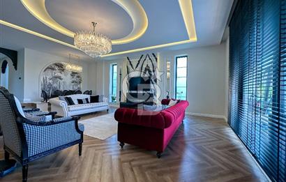 Büyükçekmece Güzelce' de Havuzlu Lüks Satılık Müstakil Villa