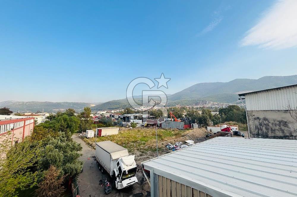 Pınarbaşı Sanayi Sitesinde Satılık Bina