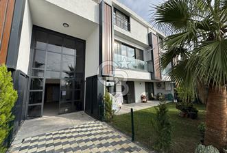 Doğayla iç içe havuzlu site içerisinde satılık 2+1 dubeks