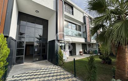 Doğayla iç içe havuzlu site içerisinde satılık 2+1 dubeks