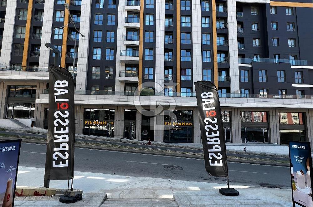 KARTAL'IN EN GÖZDE PROJESİ REFERANS LOCA'DA KİRALIK DÜKKAN.