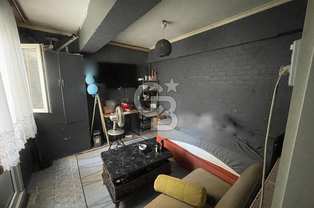 Üsküdar Zeynep Kamil' de Merkeze Yakın 2+1 60 m2 Zemin Kat Daire