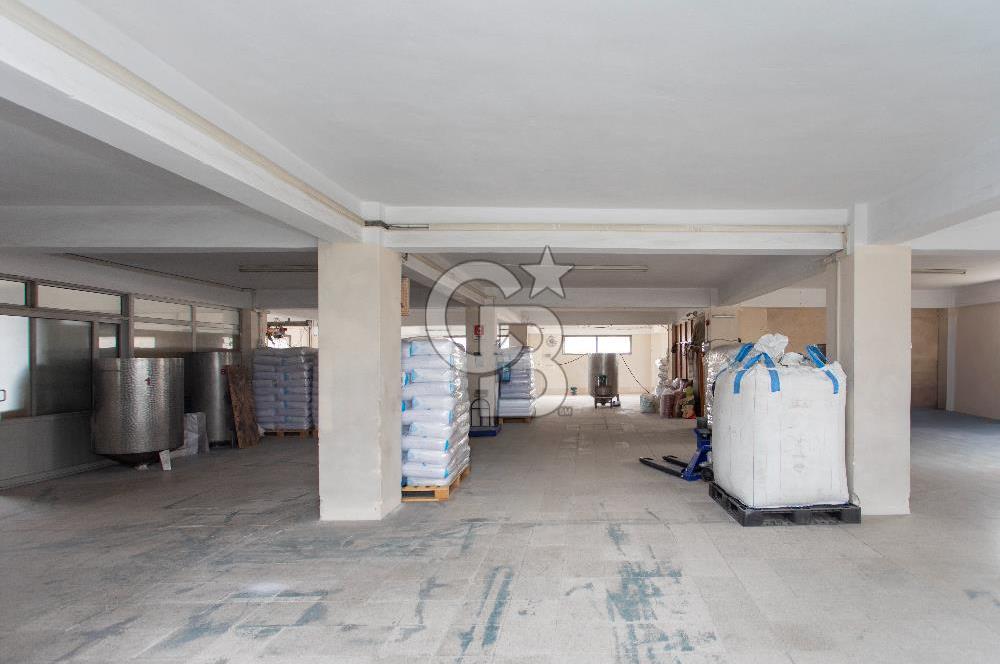 Bornova Karacaoğlan Mh.4 Katlı Üretim Tesisine Uygun Satılık Komple Bina
