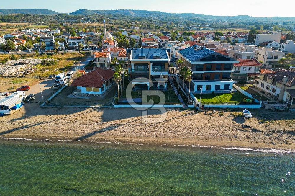 URLA KALABAK’TA DENİZE SIFIR SATILIK KOMPLE BİNA