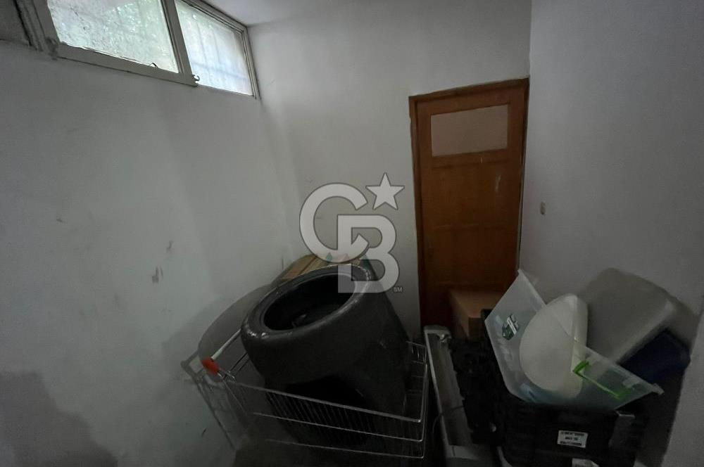 Balçova Merkezde Satılık 55M2 Özel Konumlu Dükkan