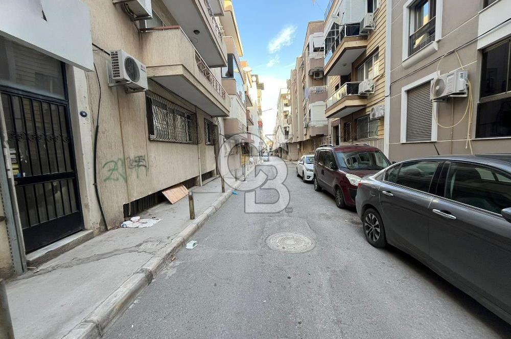 Balçova Merkezde Satılık 55M2 Özel Konumlu Dükkan