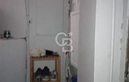 Üsküdar Zeynep Kamil' de Merkeze Yakın 2+1 60 m2 Zemin Kat Daire