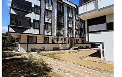 HARAÇÇIDA 2 AYRI DAİRE ŞEKLİNDE DUBLEX CADDE YANI SİTEDE