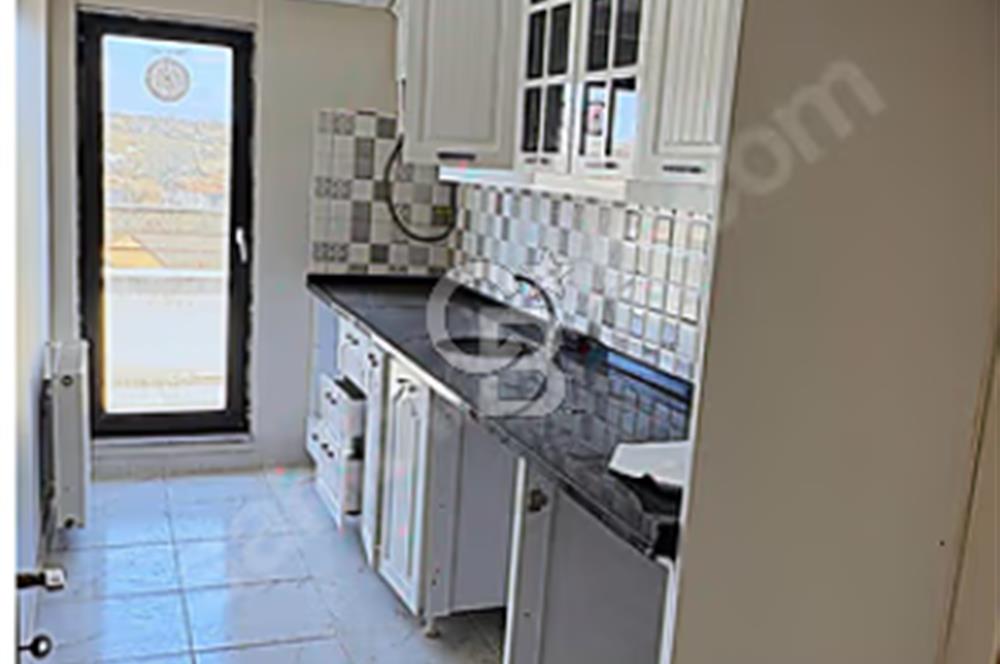 HARAÇÇIDA 2 AYRI DAİRE ŞEKLİNDE DUBLEX CADDE YANI SİTEDE