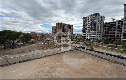 Karşıyaka Örnekköy ROGE TOWER'da Satılık 3+1 Havuzlu Sıfır Daire