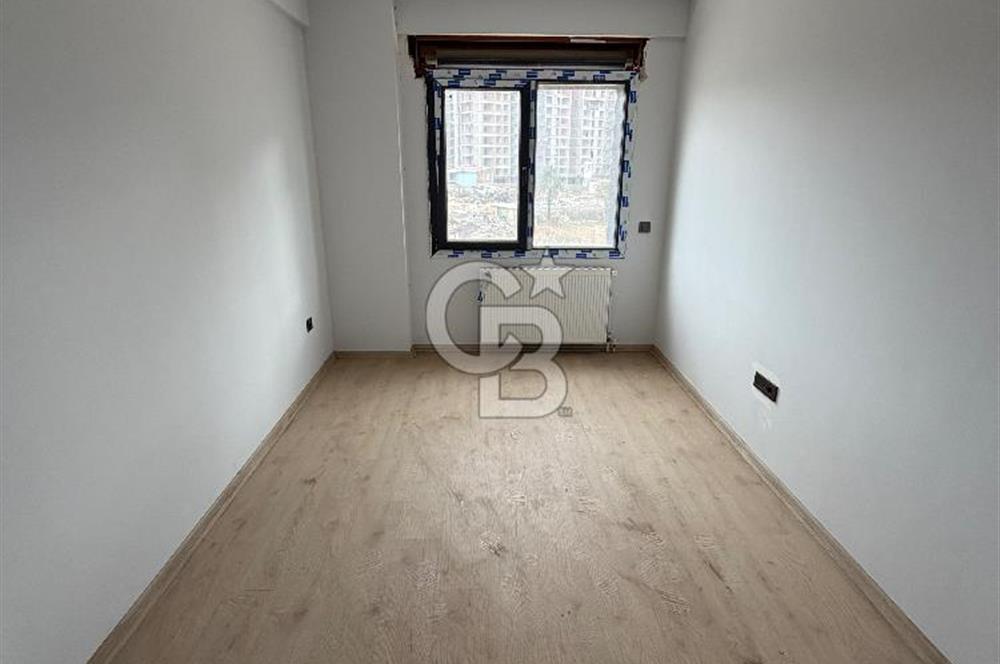 Karşıyaka Örnekköy ROGE TOWER'da Satılık 3+1 Havuzlu Sıfır Daire