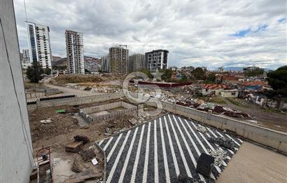 Karşıyaka Örnekköy ROGE TOWER'da Satılık 3+1 Havuzlu Sıfır Daire
