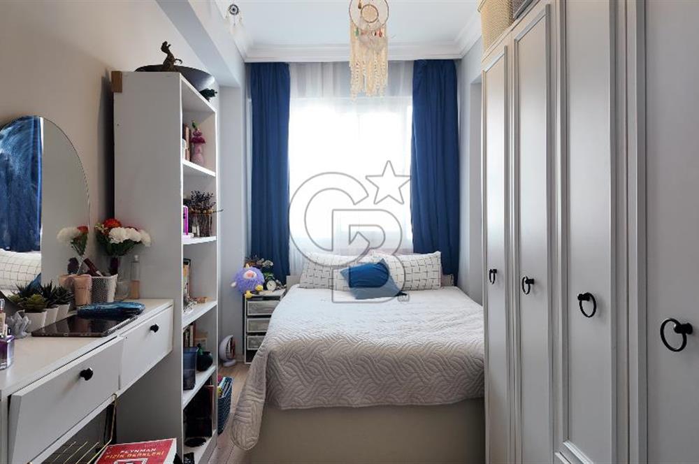 Karşıyaka Yalı’da Full Tadilatlı, Giyinme Odalı Lüks 3+1 Daire