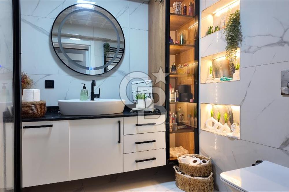 Karşıyaka Yalı’da Full Tadilatlı, Giyinme Odalı Lüks 3+1 Daire