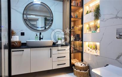 Karşıyaka Yalı’da Full Tadilatlı, Giyinme Odalı Lüks 3+1 Daire