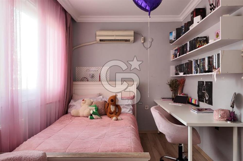 Karşıyaka Yalı’da Full Tadilatlı, Giyinme Odalı Lüks 3+1 Daire